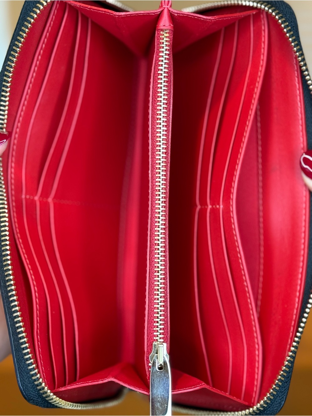 π³πππ π΅ππ Christian Louboutin Black Zip-Around Wallet with Multicolor Crystals - Picture 8 of 10